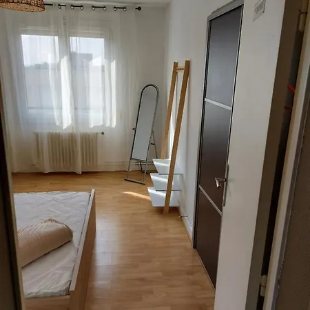 Apartment 3 Netflix Inclus *