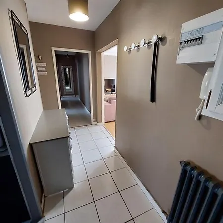 Apartment 3 Netflix Inclus *