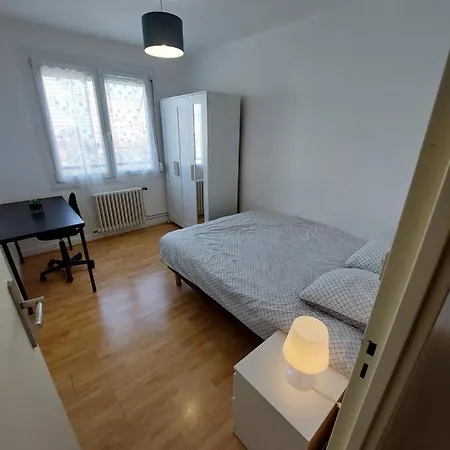 Apartment 3 Netflix Inclus