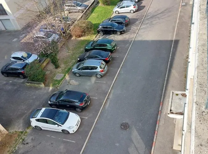 3 Netflix Inclus דירה טרואה